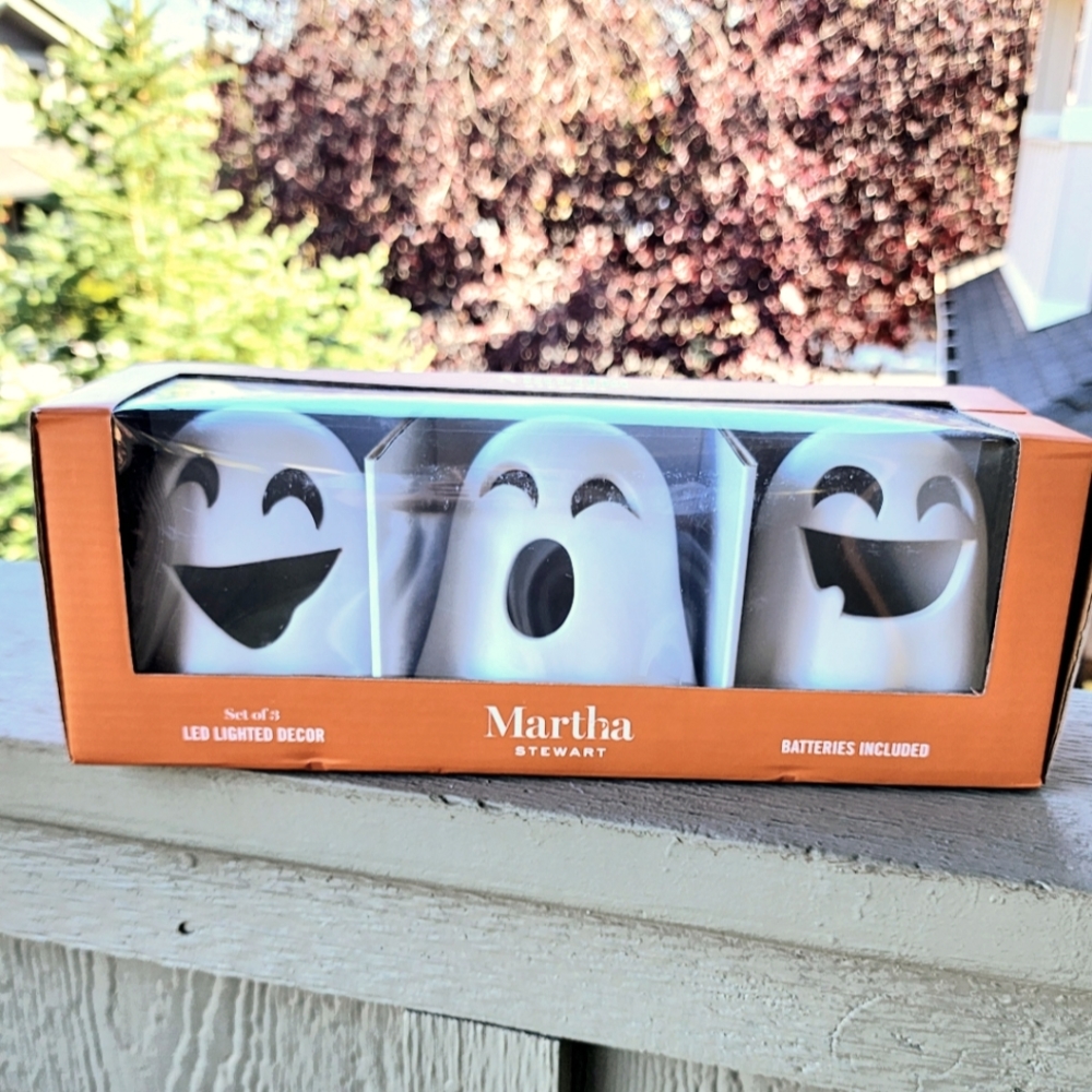 Martha Stewart LED Ghosts Set of 3 Light Up Ghosts Lighted Ghost Decor